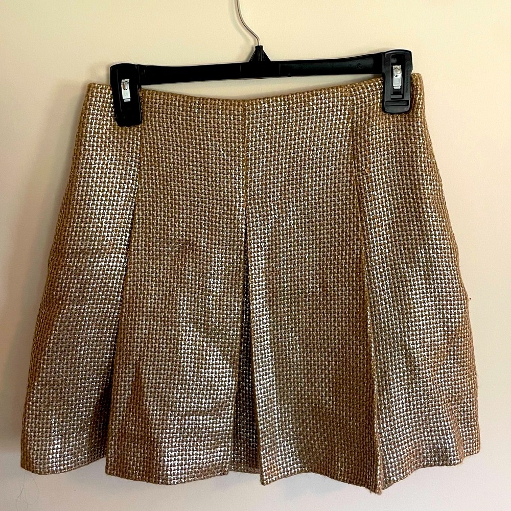 Banana Republic pleated gold skirt